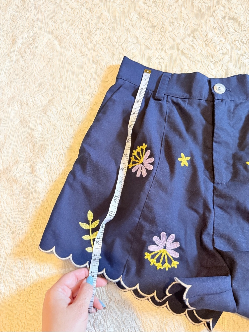 Mable the label embroidered scallop high waist shorts - Picture 9 of 10